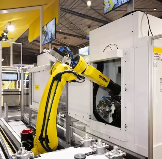 FANUC Industrial Payload 35kg Robotic Arm Machine Loading And Unloading