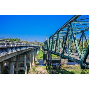 Material Steel AISI Temporary Bridge Structures For Car