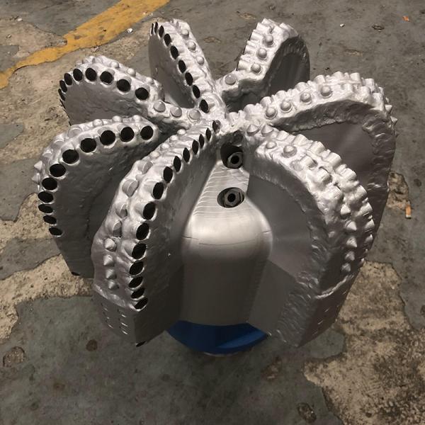 Quality API PDC Drill Bit 17-1/2 Inch Diamond Drilling Tools wholesale