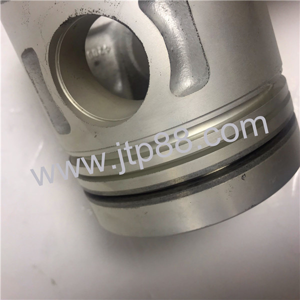 KOMATSU Excavator Diesel Engine Piston 3.5 * 2.5 * 5.5 Mm Ring Size OEM 6113-31-2110