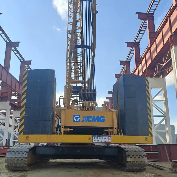 Quality 200T Crawler Crane With 1.5km/H Max Travel Speed Crawler Telescopic Crane wholesale