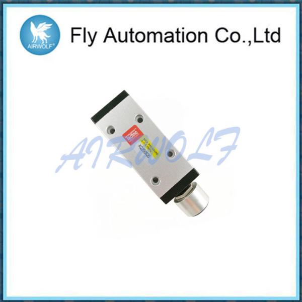 Quality Metallic Hand Pneumatic Manual Control Valve 5/2 Way 0.1 - 0.7 Mpa Pressure XQ250620 wholesale