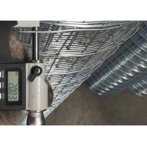 2x2 Welded Iron Wire Mesh Fence Panel Length 30m 50m Tensile Strength 350MPa