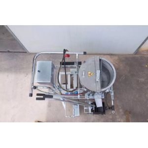 Needing Pre Heater Paint Driveway Road Marking Spray Paint Machine