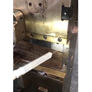 220V Dry Ice Blast Cleaner Complex Molds With Cavity Vents