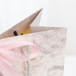 Recycled Jewelry Wine Paper Mailer Bag with PP Handle 10x12cm