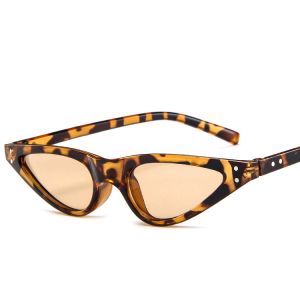 Retro Small Petals Drips Design Small Cat Eye Sunglasses Designer Sunnies Fun