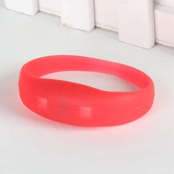 Quality custom personalized light up wristbands led bracelets bulk wholesale