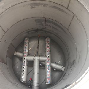 Polishing Welded Wedge Wire Baskets in Customized Sizes and Connection Type