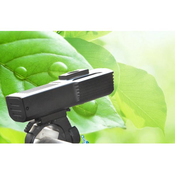High Brightest Bike Light 1600Lm Rainning Water Proof 4h Run Time 7.4V