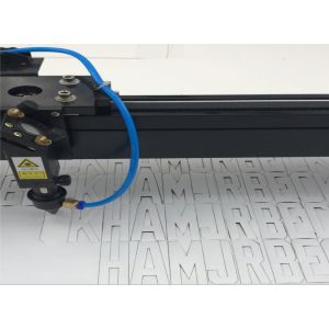 Automatic Edge Tracking CO2 Laser Cutter , Clothing Label Logo Laser Engraving