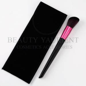 China Matte Finished Angled Blush Brush Wooden Handle Makeup Brush 18.2cm on sale