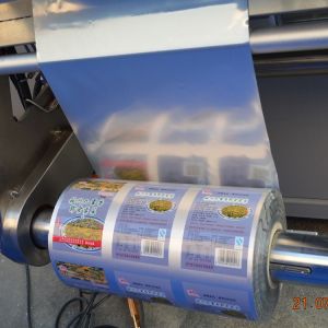 Pillow Seal Peanut Packaging Machine , 220V 3kw Nuts Packing Machine