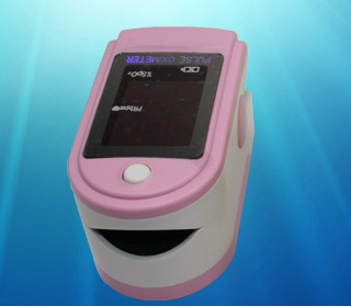 Medical Fingertip Pulse Oximeter Integrated With Spo2 Probe And Processing