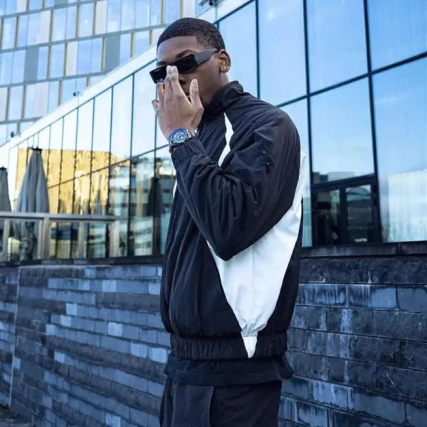 Customized Logo Oversized Windbreaker Tracksuit Men's Nylon Sweatsuit Antistatic