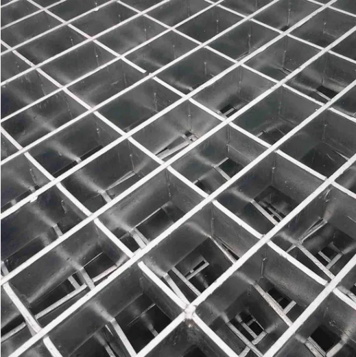Hot Dipped Galvanized Steel Grating with 20 x 3 to 100 x 10 Bearing Bar and 38mm Cross Bar Pitch