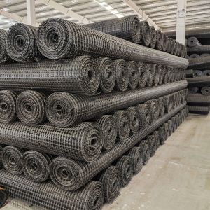 1-6m Width Biaxial PP Polypropylene Geogrid Composite Nonwoven Geotextile for