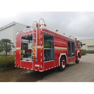 SINOTRUK 375HP Fire And Rescue Truck 10 Wheeled Water Foam Powder Multiple