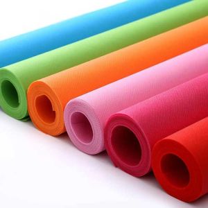 China 105cm Fire Retardant 100Gsm PP Spunbond Non Woven Fabric Recyclable on sale