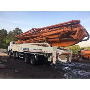 Hydraulic Machining Process Zoomlion 52m Used Concrete Truck Pump for High