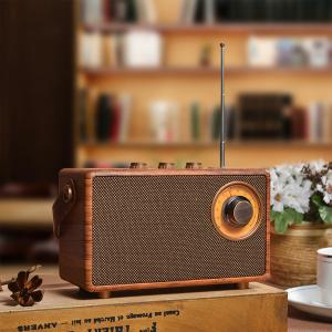 Cheap Convenient Portable Clock Radio with Built-In Speaker and AM / FM Function for sale