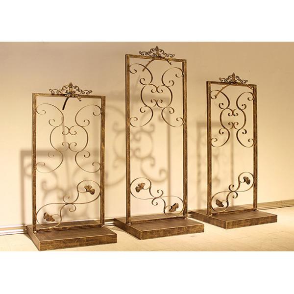 Quality Carving Design Clothing Shop Display Furniture With Excellent Spraying Surface wholesale