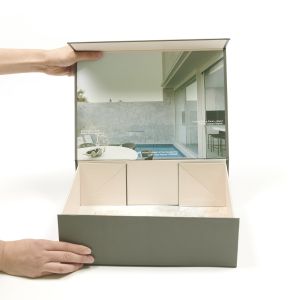 Custom Magnetic Closure Rigid Cosmetic Gift Packaging Box With Luxury Design