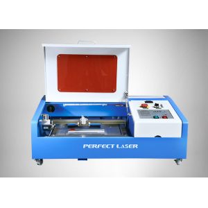 40W Water Cooling CO2 Laser Engraving Machine For Advertising Materials