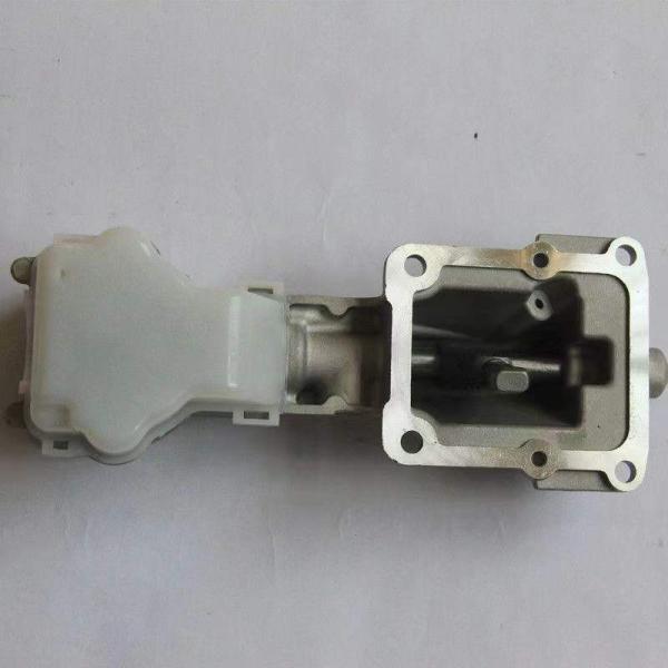 8 - 98219 - 761 - 0 Aluminium Gear Box Cover ISUZU D - MAX
