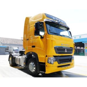 China Yellow Color Sinotruk 4x2 Howo Tractor Truck 290hp Euro II Emission Standard on sale