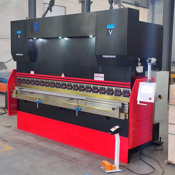 300T Motor Segmented Upper Die Hydraulic CNC Press Brakes Customized