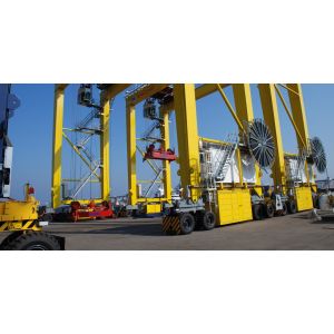 Rubber Tire Double Girder Container Gantry Crane With Telescopic Spreader