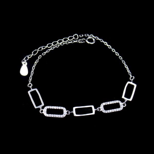 Ball Shape 925 Silver Cubic Zirconia Bracelet Magnet Design For Body Without Harm