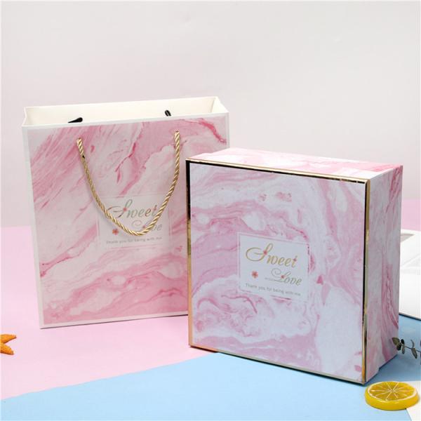 Custom Printed Cardboard Valentine'S Day Chocolate Packaging Boxes Cake Boxes Flower Gift Box
