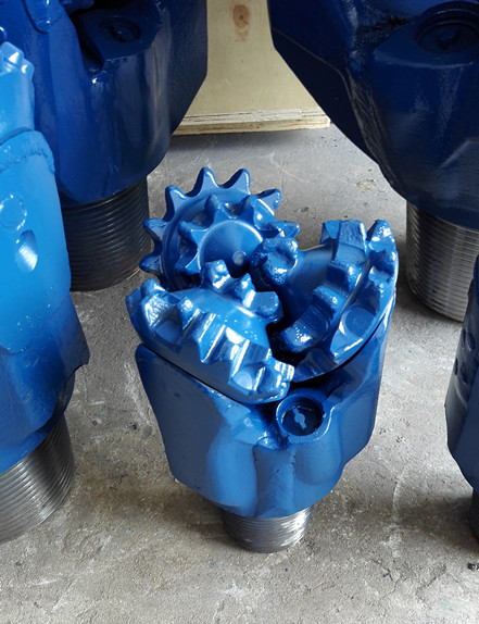 Quality 6&quot; IADC261 high quality Steel tooth tricone bit for water well/oil well wholesale