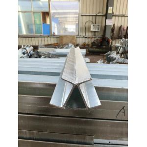 Galvanized Hot Rolled Sleeper Retaining Wall Corners Posts 45°
