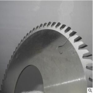 KM T.C.T Ripping saw blade with anti-kick back design