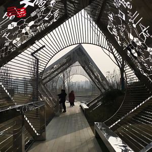 1 Color Print Method Gallery Frame for Large Art Installations in Stainless