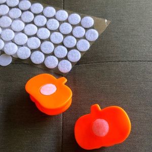 JANYUN Self Adhesive Dots,3/4" (20mm) 0.79inch Diameter White Sticky Back Dots