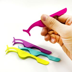 Lightweight Plastic Eyelash Tweezers Various Color Uniform Size Custom Package