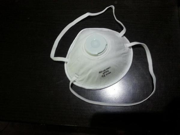 Quality White EN149:2001+A1:2009 Approved FFP2 Particulate Respirator With Or Without Valve wholesale