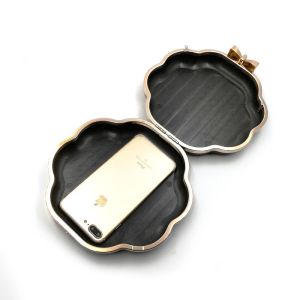 Unique Bow Design Clasp Wavy Edge Round Shape Metal Box Clutch Frame
