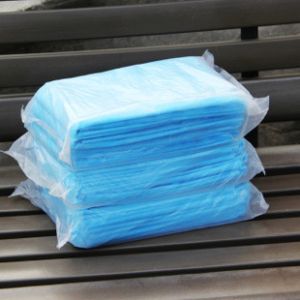 PE PP Antibacterial Disposable Bed Sheet Roll 16Gsm