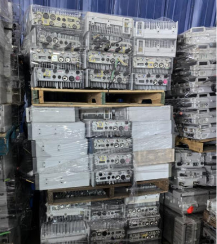 Ericsson RRU 2212 B1 KRC161 624/1 ERICSSON Radio 2212 B1 KRC161624/1 2100MHZ 2T2R 2X80W 17kg 3GPP FDD Bands Radio2212B1