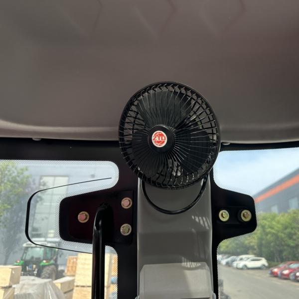 Powerful 200HP Agriculture Tractor For Your Farming Operations