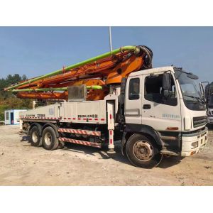 Used concrete boom pump Zoomlion 40m Concrete Pump Truck with 2013 Years of and