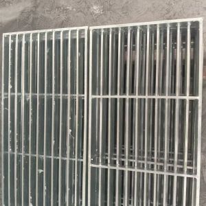 Steel Grid With Excellent Fire Protection Strong Load Bearing Capacity In Factory Floor