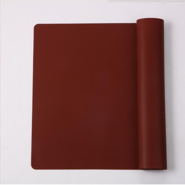Design Style None Silicone Table Cloth Non-Slip Rectangle 40x30cm Water Resistant Desk Cover