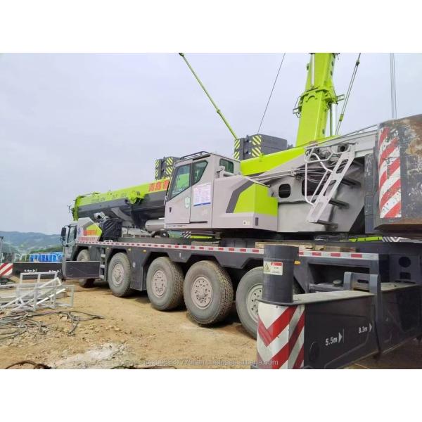 Used Zoomlion 200 Ton Crane with Excellent Performance and Max. Lifting Load 4.5