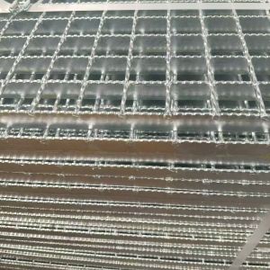 Interlocking Steel Gratings: Versatile and Easy to Assemble